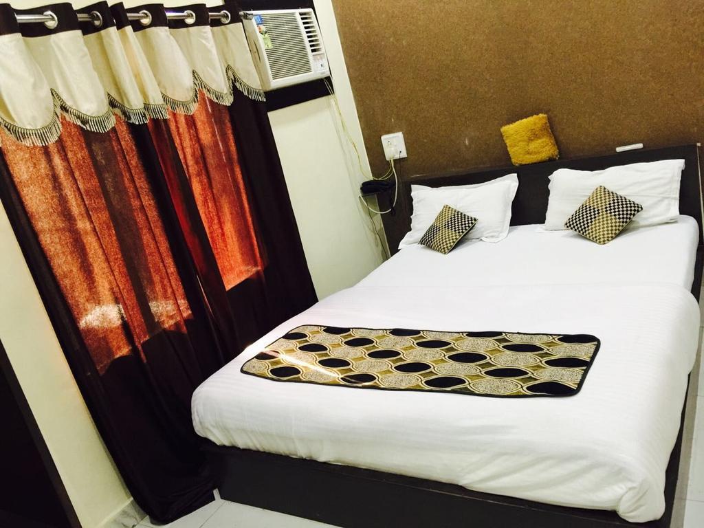 Hotel Divine Inn Varanasi Exteriör bild